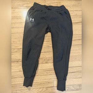 Under Armour women's medium black joggers